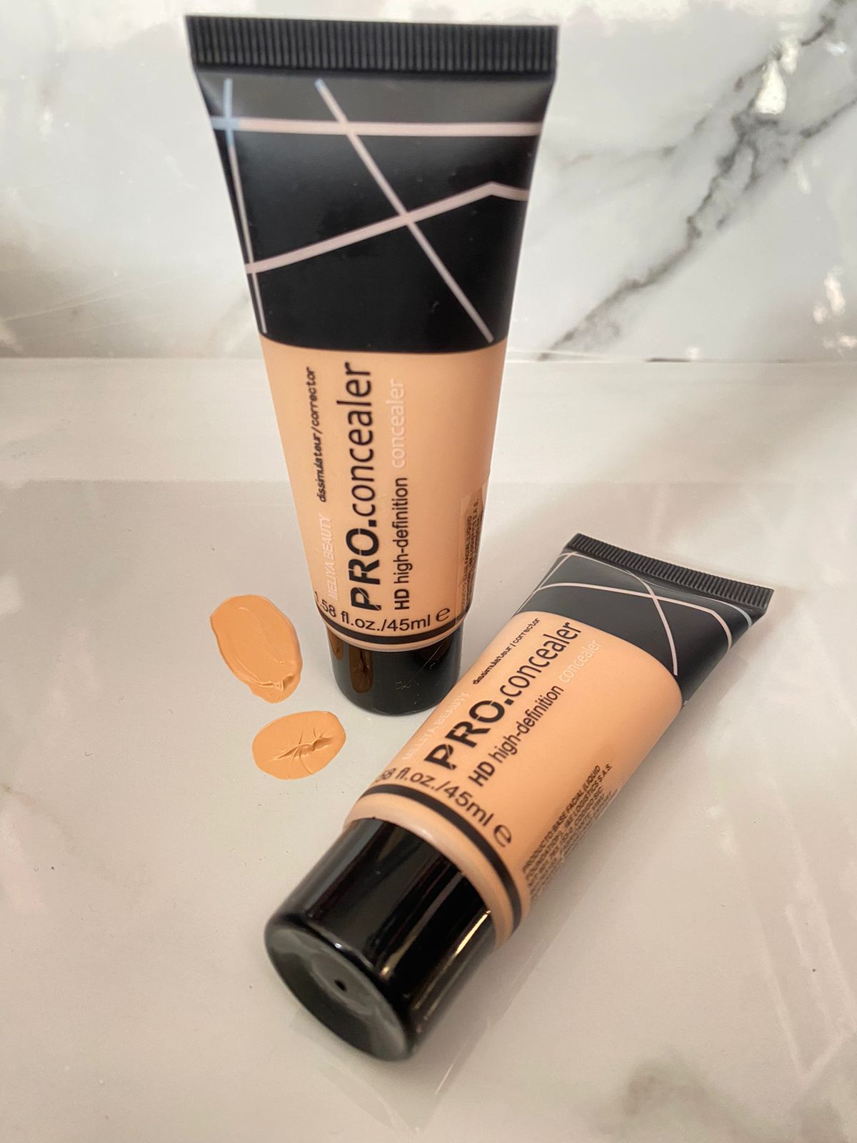 BASE PRO CONCEALER TONO 01